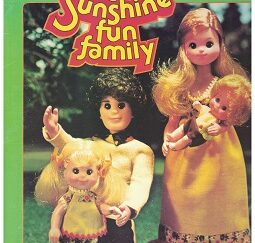 Sunshine Fun Family Paper Dolls – Large size softcover; unused
