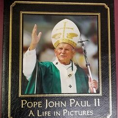 Leather ~ Easton Press ~ Pope John Paul II: A Life in Pictures ~ Dherbier and Verlhac
