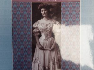 1998 – The Silver Queen: Her Royal Highness (SIGNED) – Judy Dykman and Colleen Whitley