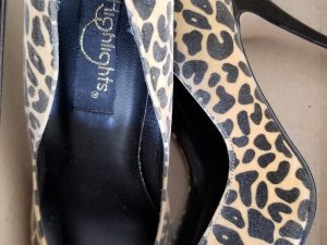 Women’s Vintage Shoes Size 9