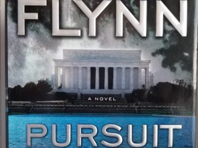 Pursuit of Honor – A Novel —- Vince Flynn —- Hardbound with Dust Jacket —- ISBN: 9781416595168