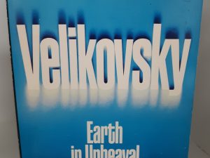 Earth in Upheaval (1977) ~ by Immanuel Velikovsky