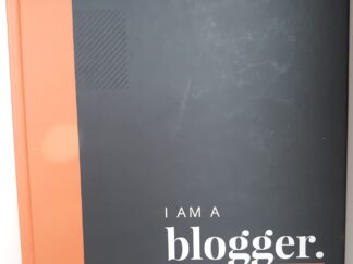 I Am A Blogger: 16 Relatable Stories of Remarkable People Earning a Living Online (2018) ~ by Convertkit