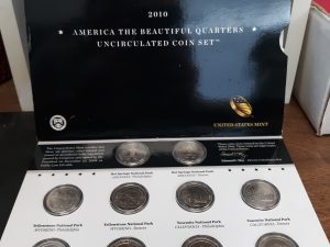 2010: American The Beautiful Quarters Uncirculated Coin Set