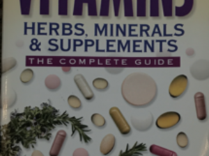 1998 ~ H. Winter Griffith ~ Vitamins Herbs, Minerals & Supplements