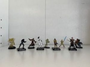 9 Star Wars Figurines