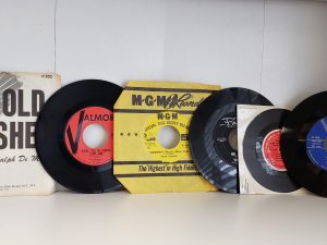 5~ 45 RPM Vinyl Records and 1~ 33 1/3 Preview Record~ Misc. Artists and Labels