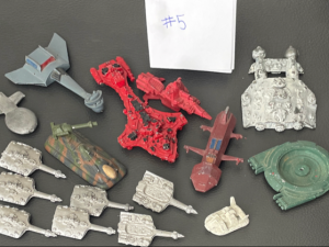 Star Wars ~ Metal ~ Figurines (Assortment of 16)