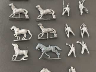 Metal War Partha Gaming Figurines (19 pieces)
