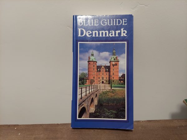 1992 ~ W. Glyn Jones and Kirsten Gade ~ Blue Guide Denmark