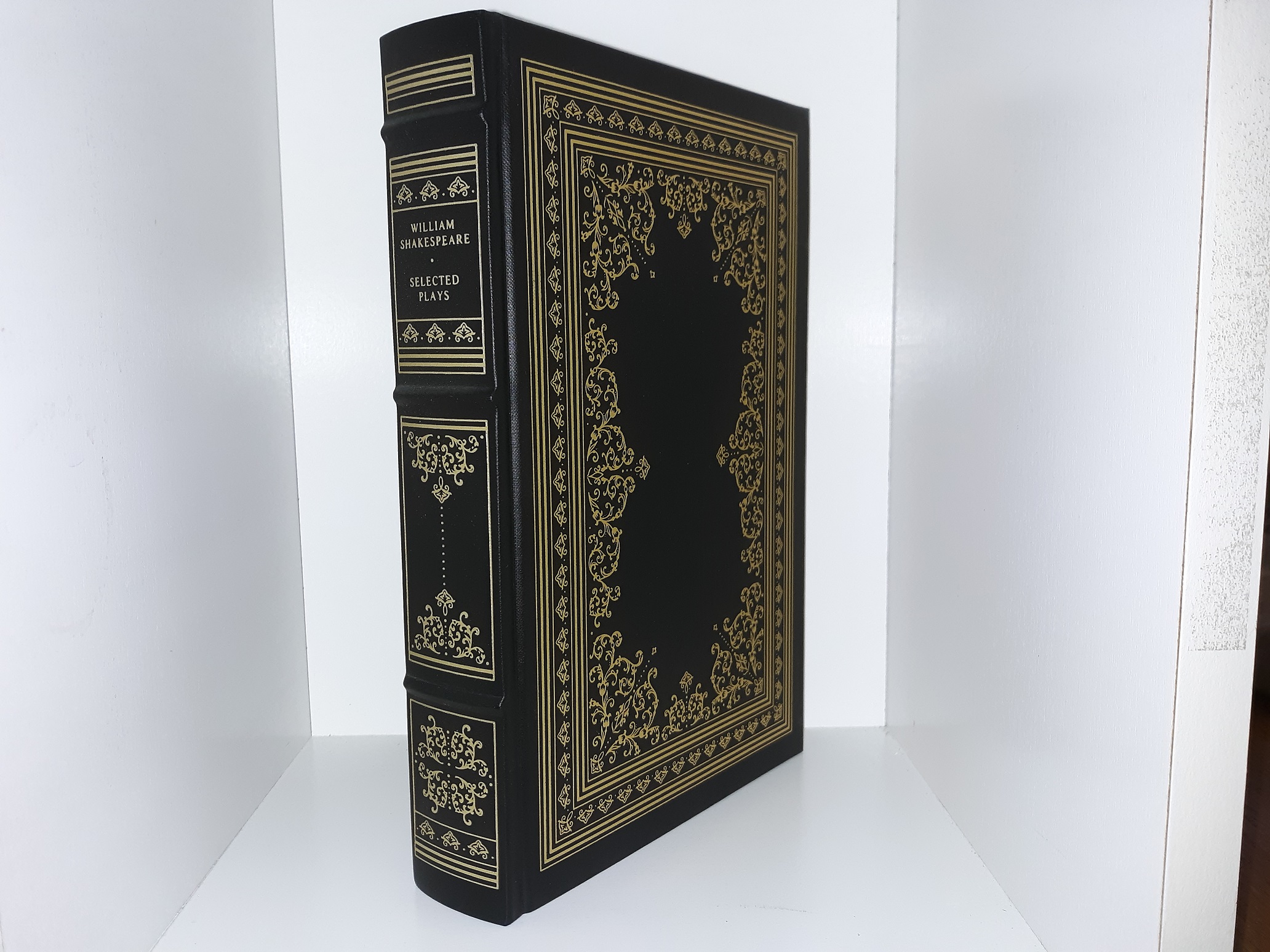 William Shakespeare: Selected Plays (Franklin Library Leather) (1981) ~ by William Shakespeare