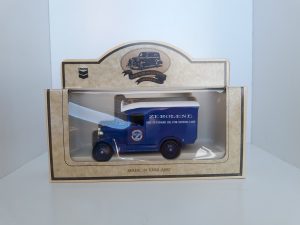 Zerolene Motor Oil: 1934 Chevrolet Van Die-Cast Metal Replica Car