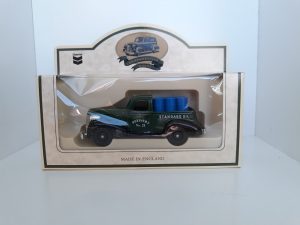 RPM Motor Oil: 1939 Chevrolet Pick-Up Die-Cast Metal Replica Car