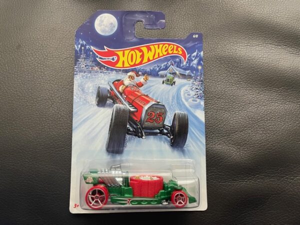 2014 ~ Hot Tub ~ Hot Wheels