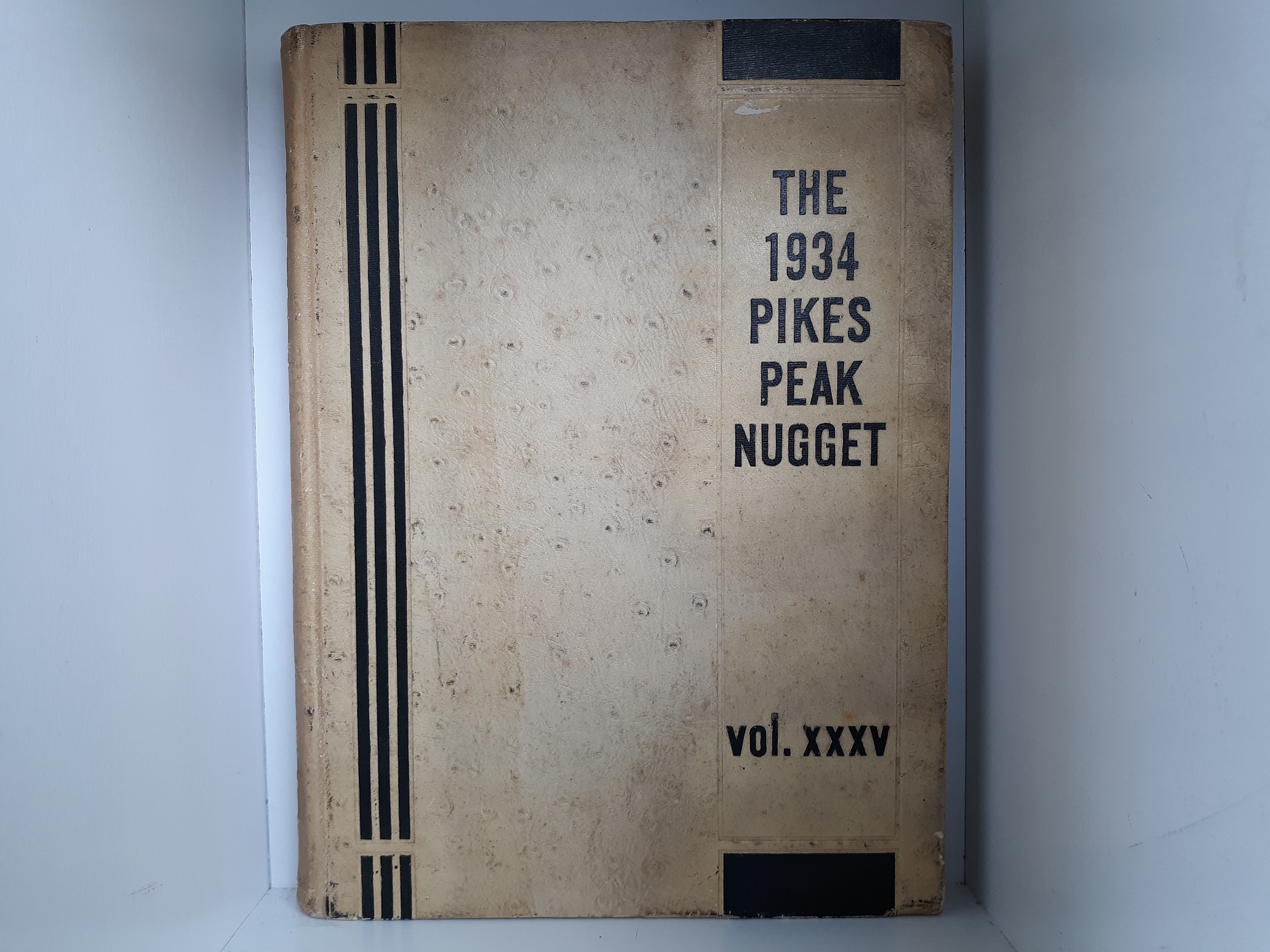 The 1934 Pikes Peak Nugget: Vol. 35 (Colorado College Yearbook) (1934)