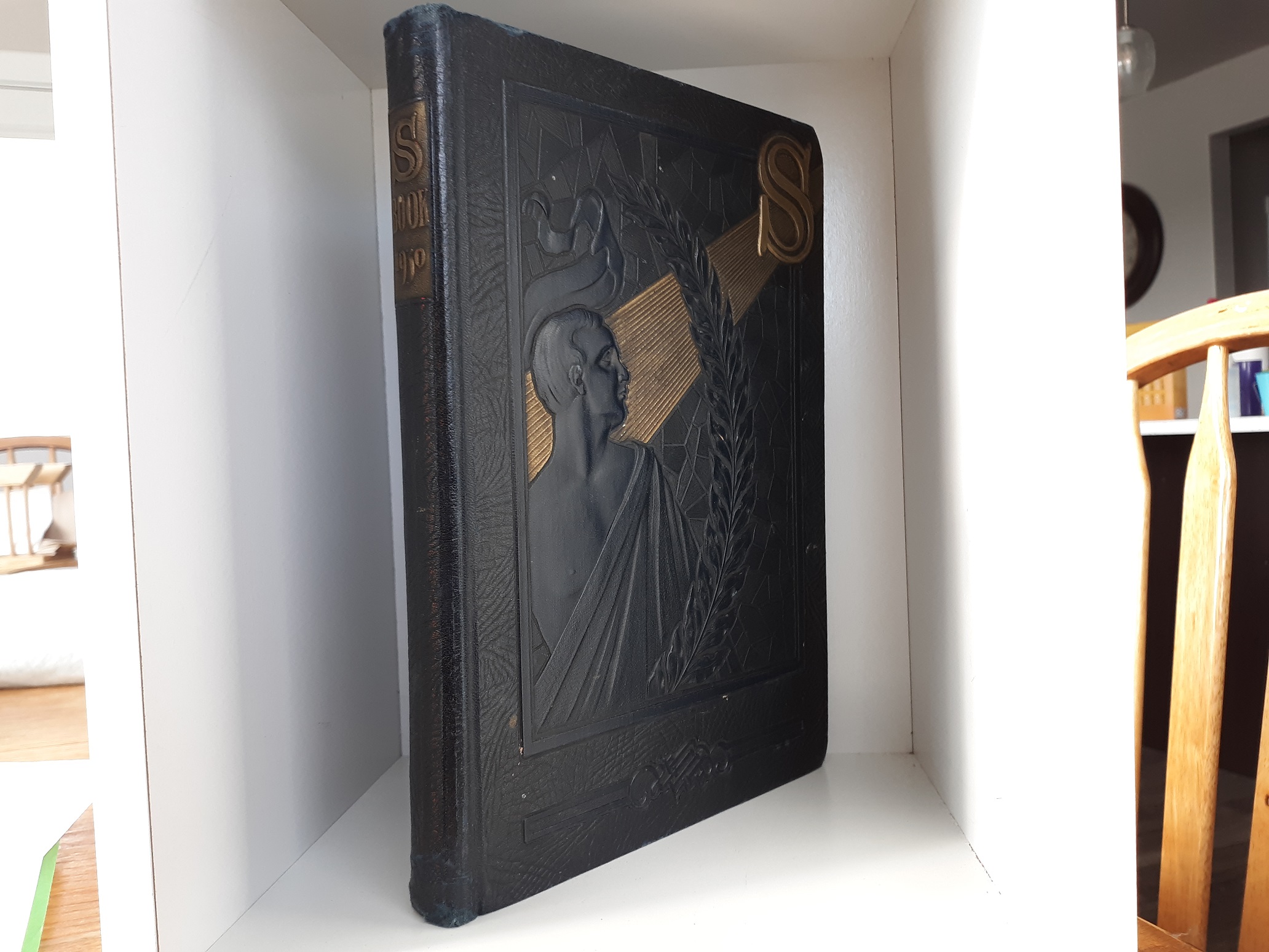 S Book 1930 (Yearbook of Latter-day Saints College) (Signed by the wife of David O. McKay) (1930)