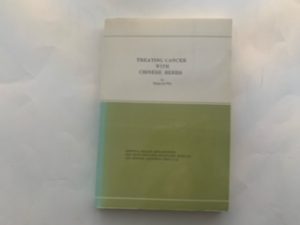 1982- Treating Cancer with Chinese Herbs- Hong-yen Hsu