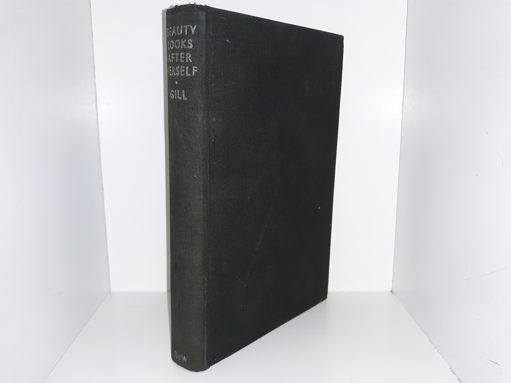 Beauty Looks After Herself (1934) ~ by Eric Gill, T.O.S.D.