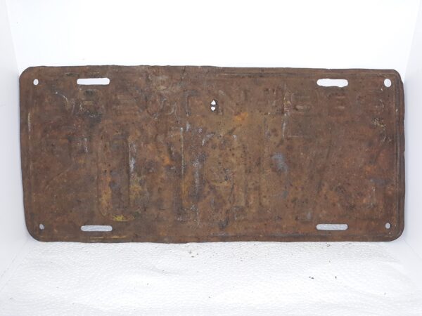 Oregon 1935 License Plate: 201-173