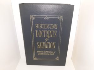 Selections from Doctrines of Salvation: Sermons and Writings of Joseph Fielding Smith (Leather) (2001)
