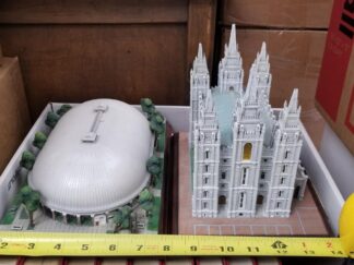 2 Danberry Mint LDS Items -- Salt Lake Temple & The Tabernacle -- Wood Bases -- Very Unique