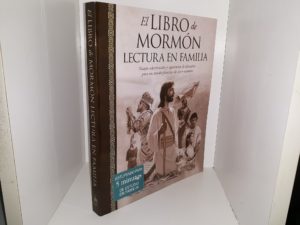 El Libro de Mormón Lectura en Familia: Pasajes Seleccionados y Sugerencias de Discusión para un Estudio Familiar de Cinco Minutos (Spanish) (2019) ~ by Tyler McKellar