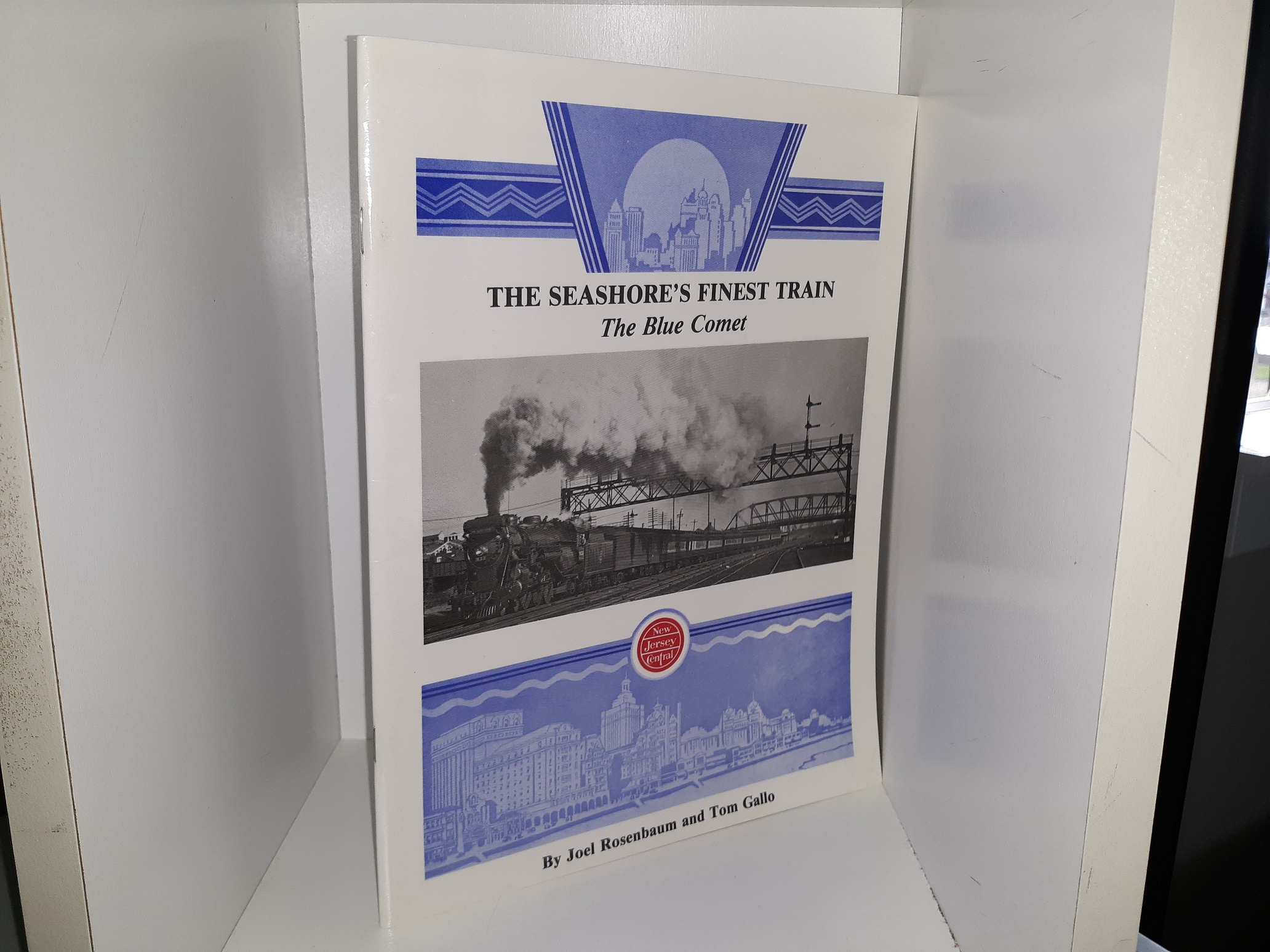 The Seashore’s Finest Train: The Blue Comet (1985) ~ by Joel Rosenbaum, and Tom Gallo
