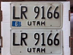 2 Utah License Plates: LR 9166, 1983