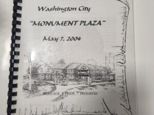 Washington City “Monument Plaza” published by Washington City Historical Society (comb binding, 2004)