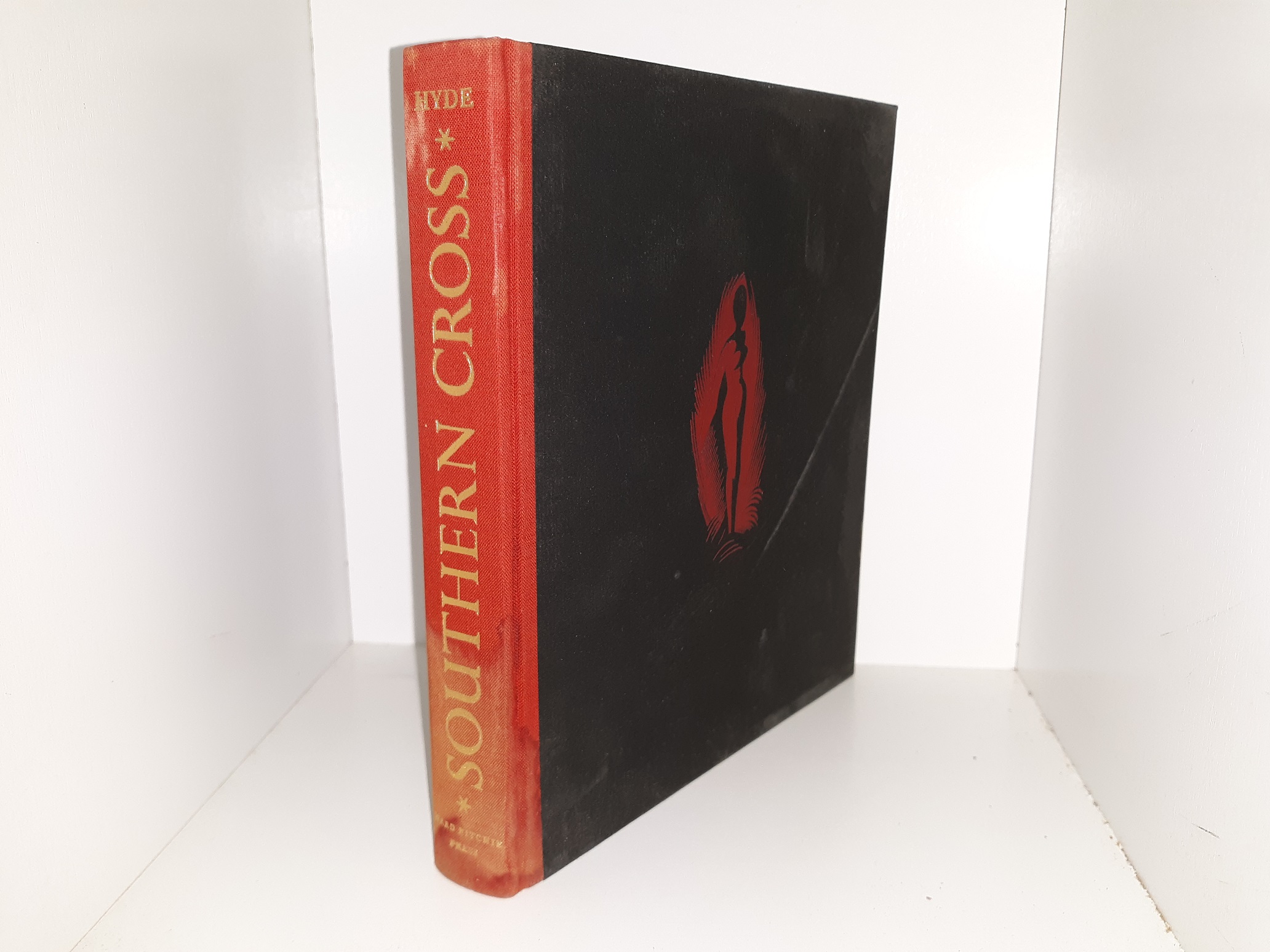 Southern Cross (Told in Wood Engravings by Laurence Hyde With a Review of Stories in Pictures from Earliest Times) (1st Edition) (1951) ~ by Laurence Hyde