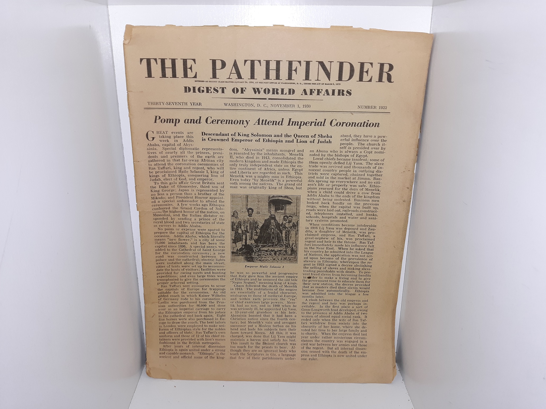 The Pathfinder: Digest of World Affairs: Thirty-Seventh Year, No. 1922, Washington, D. C., November 1, 1930 (Newspaper) (1930)