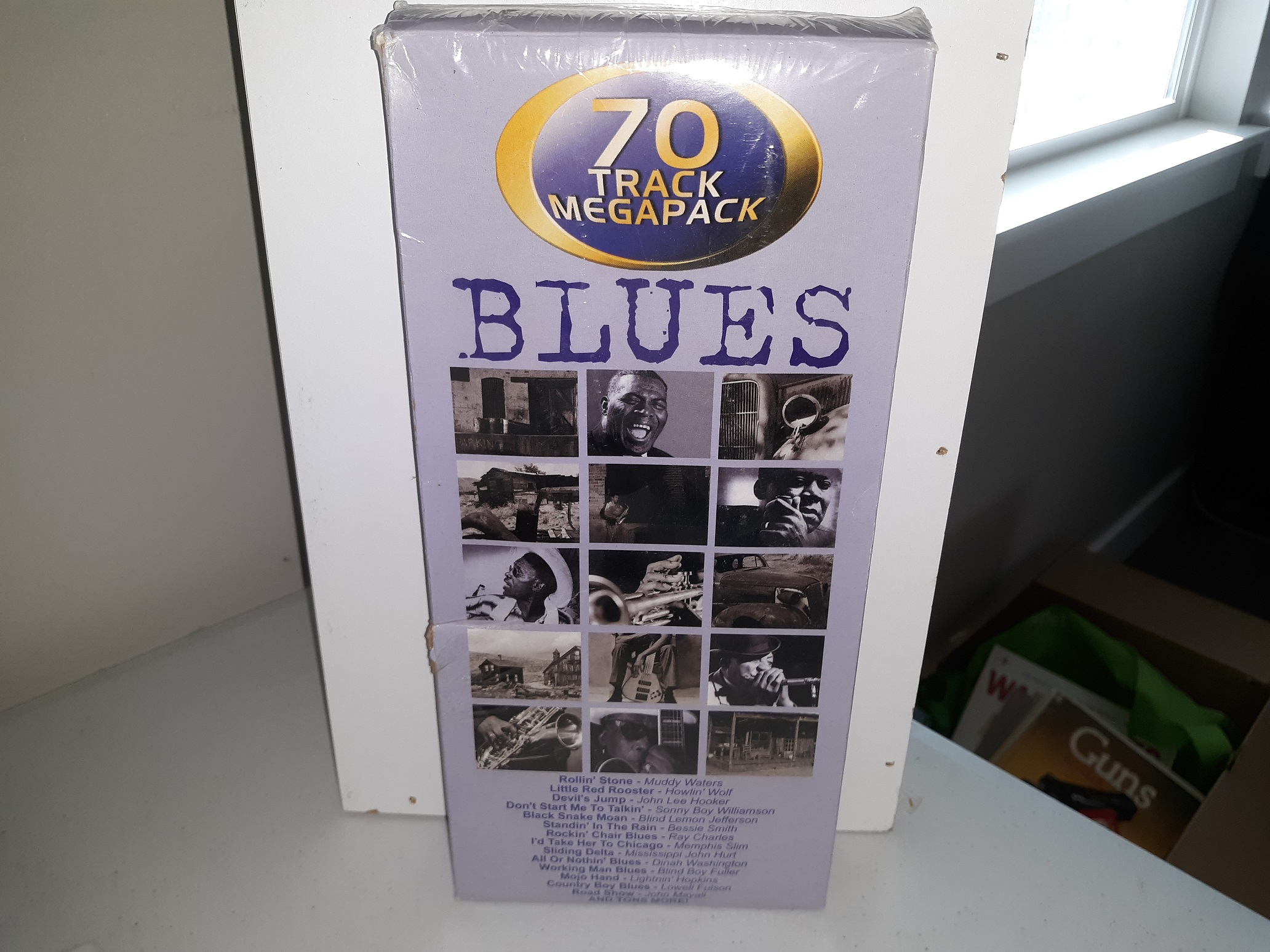 Blues 70 Track Megapack (4 CDs) (New) (2002)