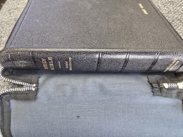 1962 --- Holy Bible with Ready References --- Missionary Edition --- Black Bendable Leather Edition --- Code at End of the New Testament:  75 E 62 --- In Zipper Case