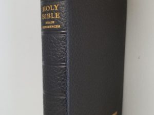 1958 — Holy Bible with Ready References — Teacher’s Edition — Black Bendable Leather — Code: 60 F 58