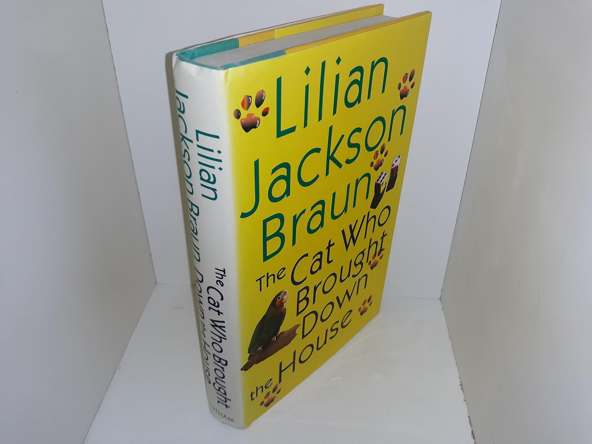 6 Novels by Lilian Jackson Braun (See Details)