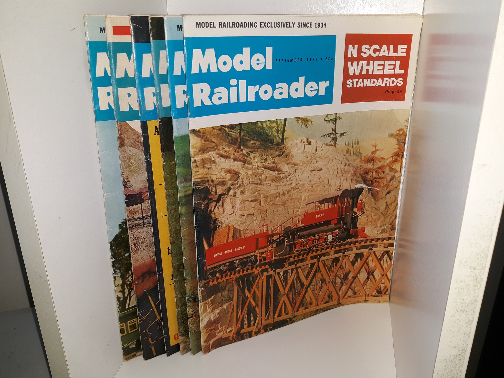 6 Issues Model Railroader Magazine (See Details)