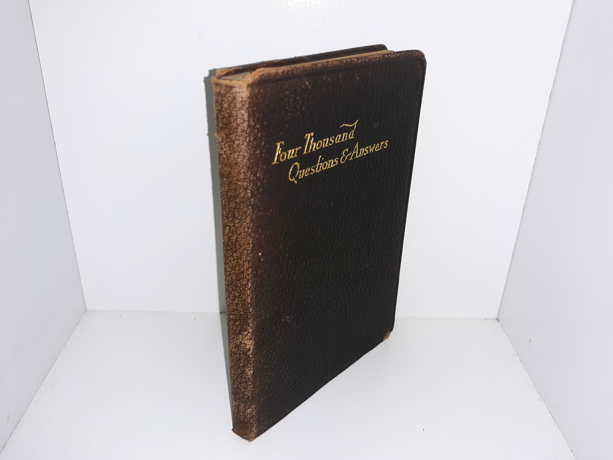 Four Thousand Questions & Answers on the Old and New Testaments (Holman Edition) (Improved Edition) (Leather)