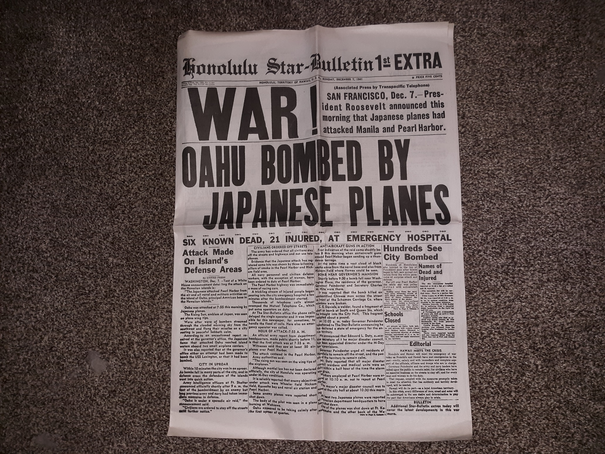 Honolulu State Bulletin 1st Extra: Honolulu, Territory of Hawaii, U. S. A., Sunday, December 7, 1941 (Newspaper) (Reprint)