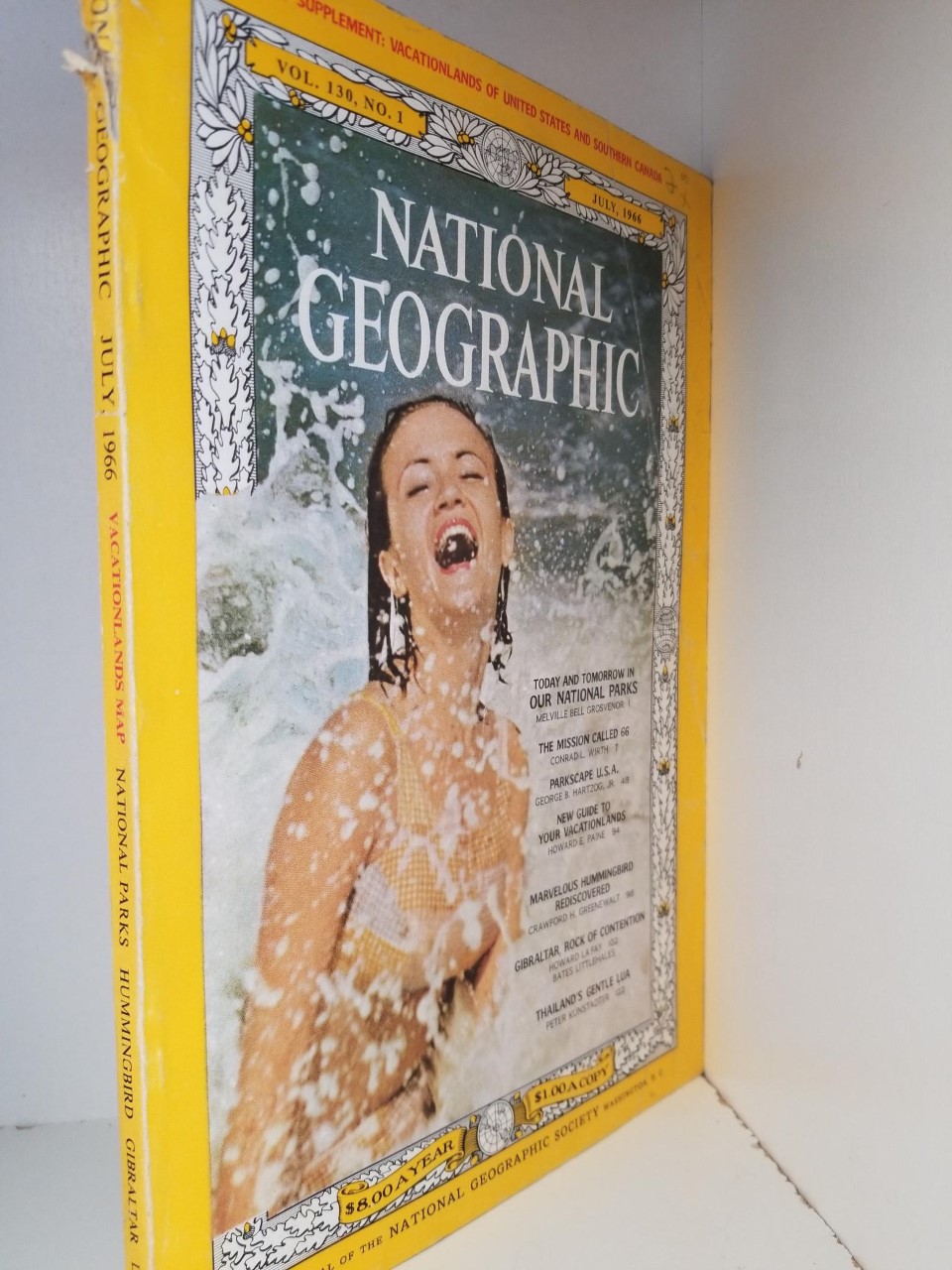 レアLIVING PROOF MAGAZINE OUR WORLD LIVING PROOF MAGAZINE ISSUE 11 | SO SHOP & HOSTEL NAKAMEGURO