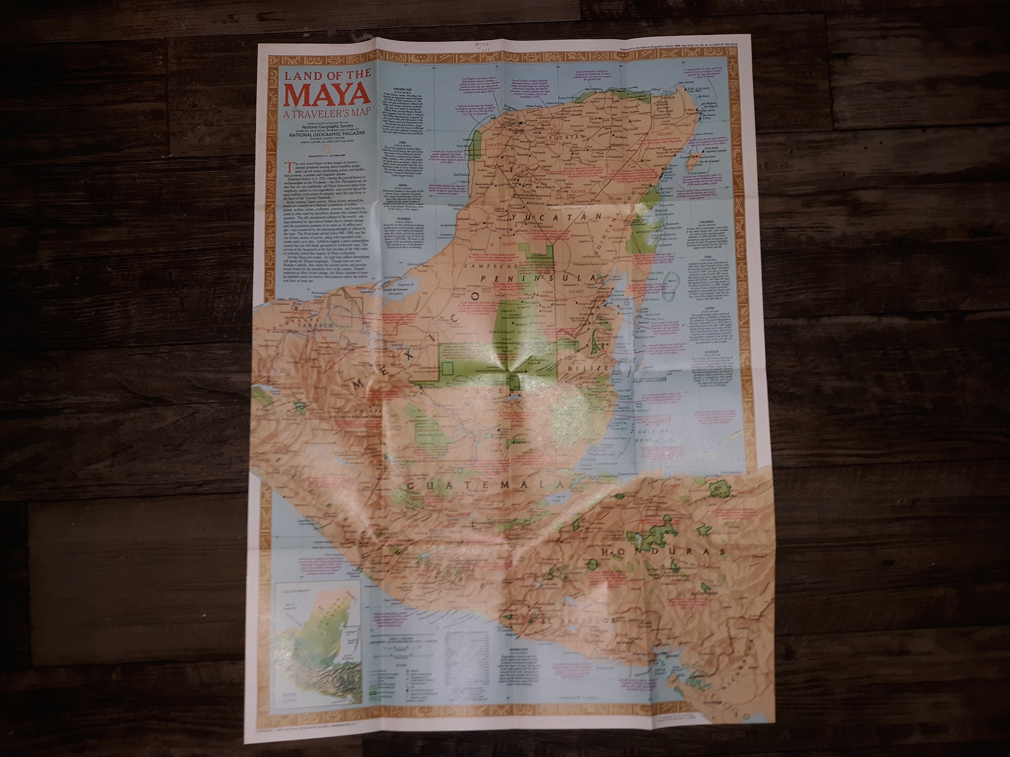 Land of the Maya A Traveler’s Map (National Geographic Magazine) (1989)