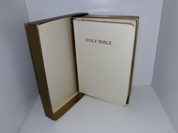 White Leather World Bible (King James Version) (Pocket Edition)