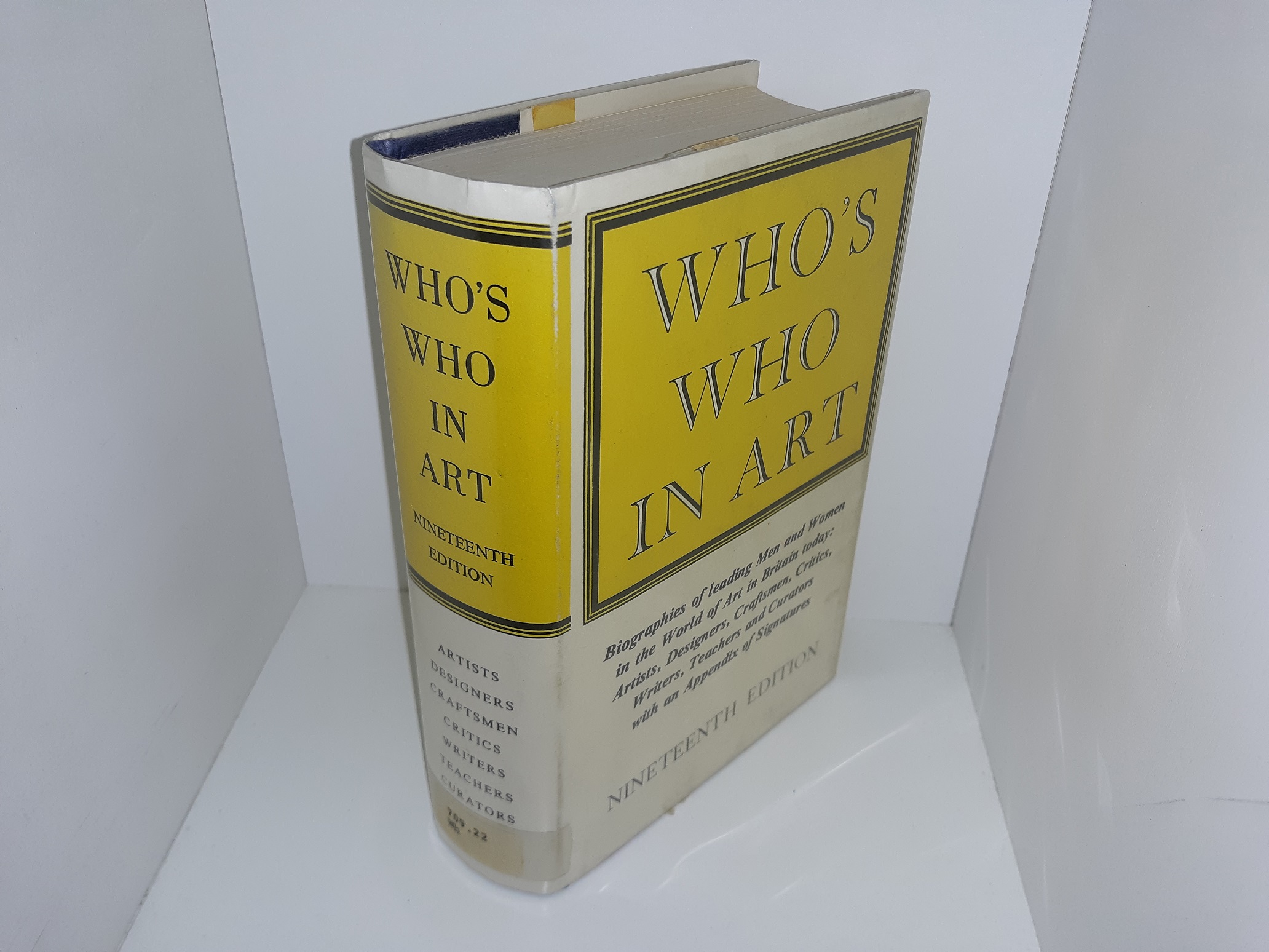 Who’s Who in Art (Ex-Library) (19th Edition) (1980)