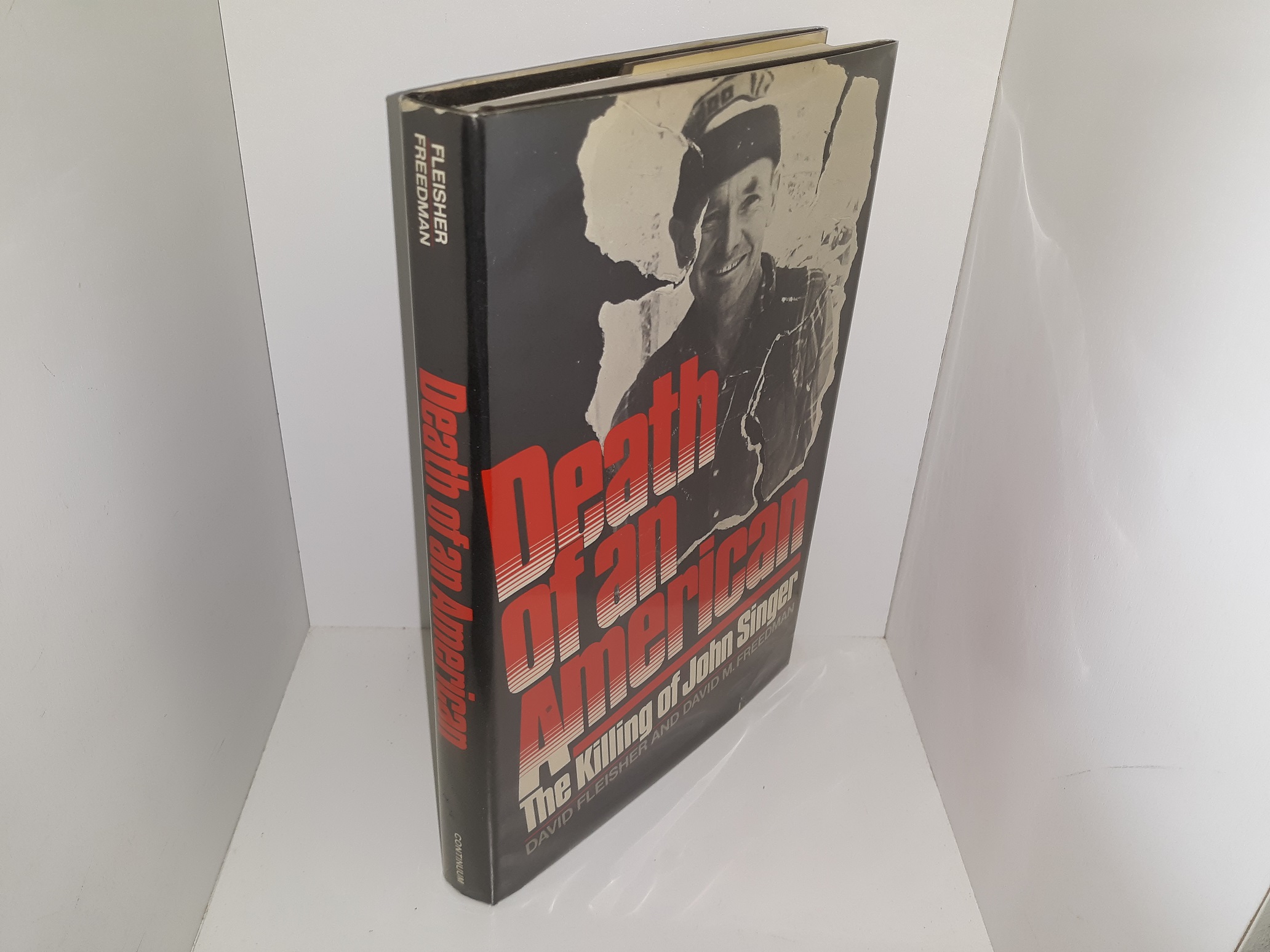 Death of an American: The Killing of John Singer (Signed by Both Authors) (1983) ~ by David Fleisher, and David M. Freedman