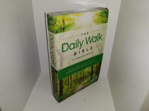 The Daily Walk Bible: Explore God’s Path to Life (NIV) (2013)
