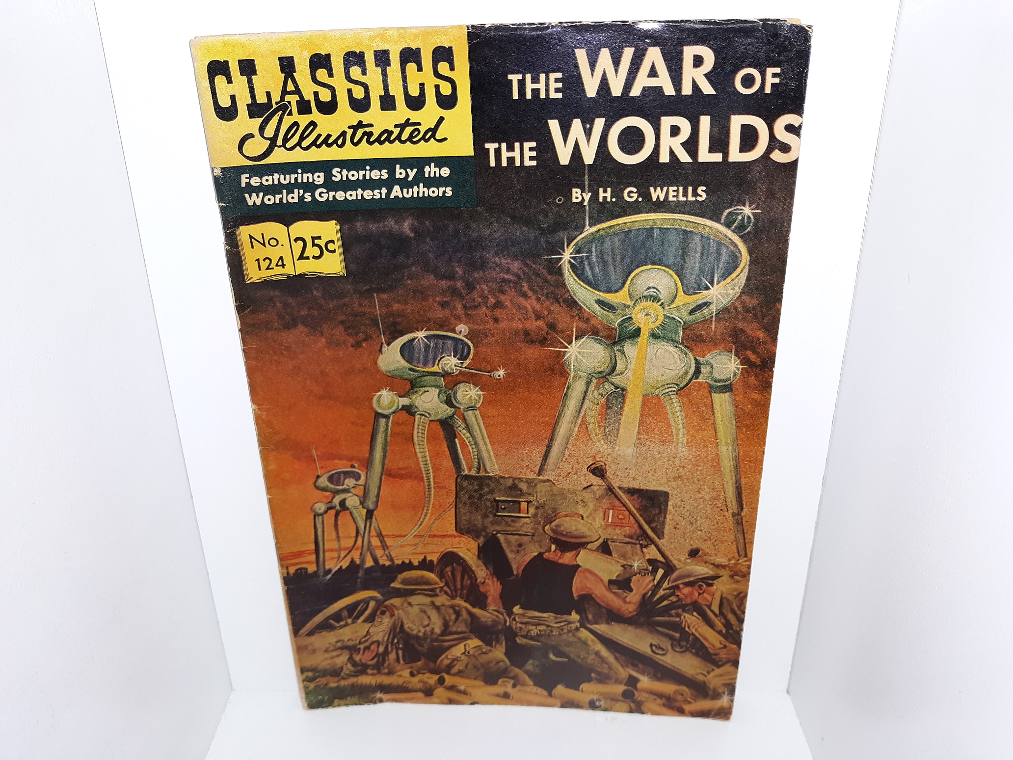 Classics Illustrated: No. 124, 1958 (Reissued 1968 Edition) ~ by H. G. Wells