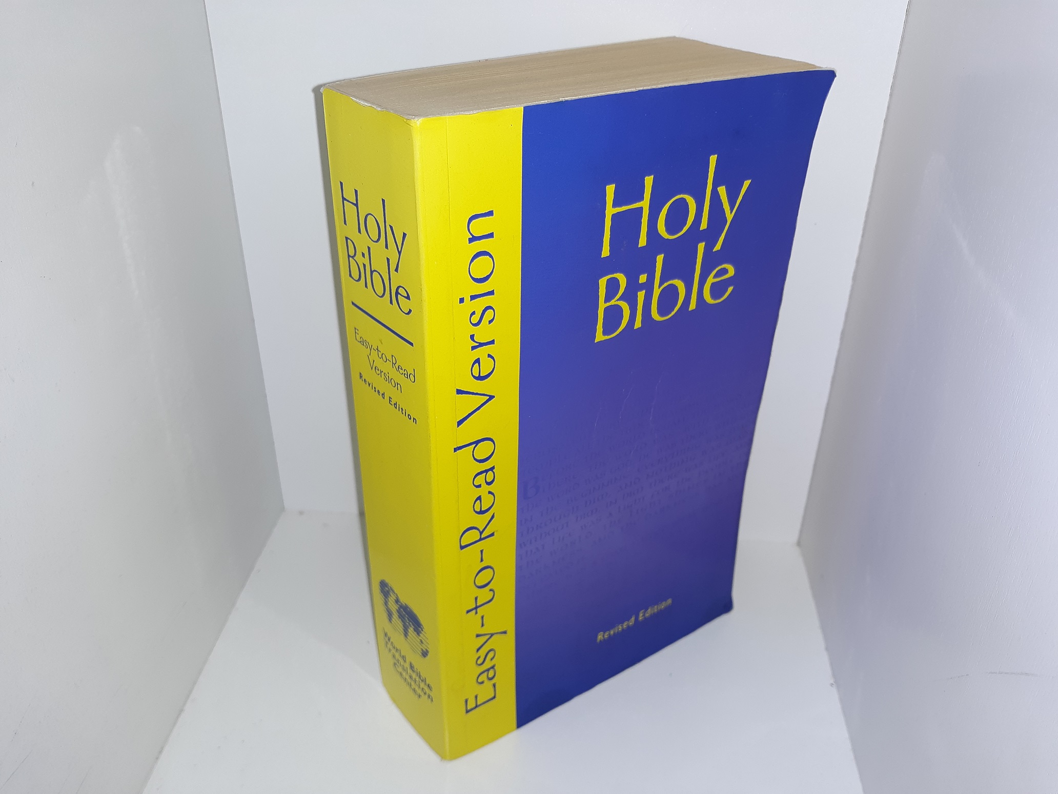 Holy Bible: Easy-to-Read Version (Revised Edition) (2004)
