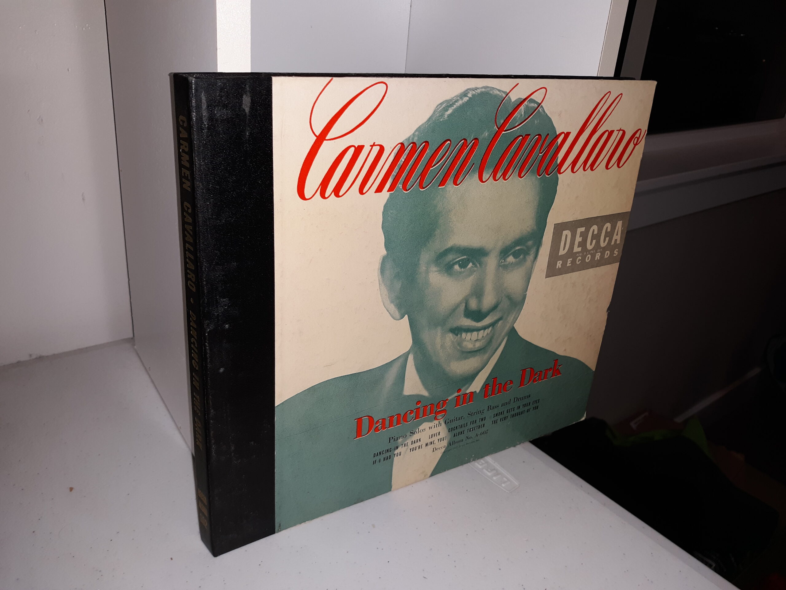 Carmen Cavallero: Dancing in the Dark (4 Vinyl Records) (1947)