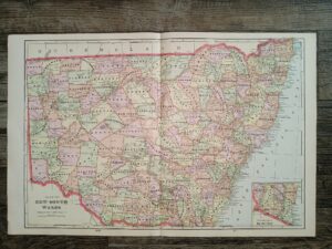 2 Maps in One: Map of New South Wales / Map of New Zealand, South Island