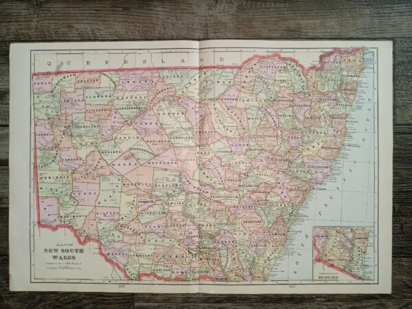 2 Maps in One: Map of New South Wales / Map of New Zealand, South Island