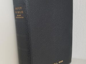 1962 — Holy Bible with Ready References — Missionary Edition — Black Bendable Leather Binding — Code at End of New Testament: 75 E 62